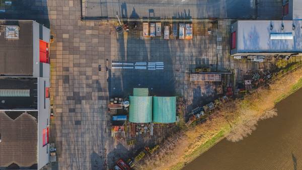 Verhard buitenterrein Einsteinweg 27 Leeuwarden