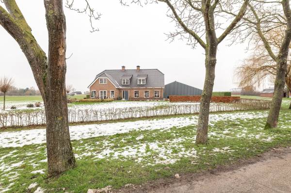 Agrarisch bedrijf Muilkerk 40 Dussen