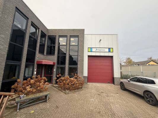 Bedrijfsruimte Latensteinse Rondweg 4- 11 Tiel