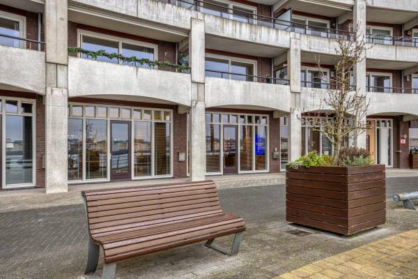 Winkelruimte Maasboulevard 178 Zwijndrecht