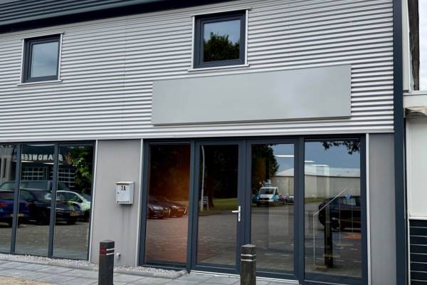 Bedrijfsruimte Lauwersweg 7-A Surhuisterveen