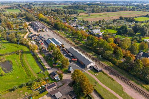 Bedrijfsruimte Giessenzoom 13 Hardinxveld-Giessendam