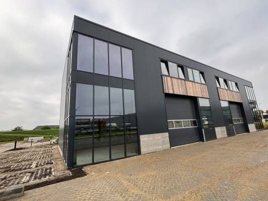 Bedrijfsruimte Honderdland 916 Maasdijk
