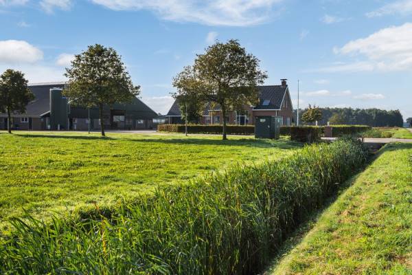 Agrarisch bedrijf Veldhuizenweg 1 Smilde