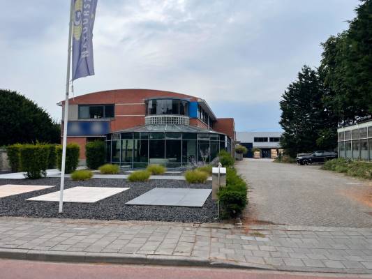 Bedrijfsruimte Weeresteinstraat 128 Hillegom