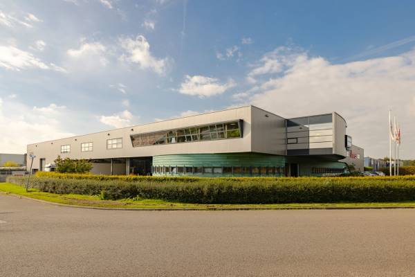 Bedrijfsruimte Larserpoortweg 26 Lelystad