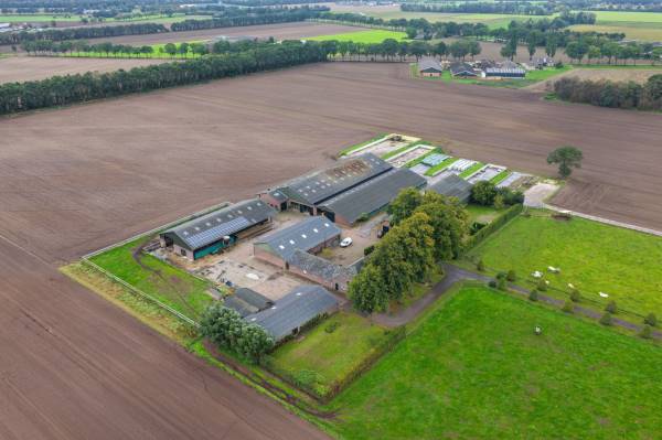 Agrarisch bedrijf Dintherseweg 59- 61 Loosbroek