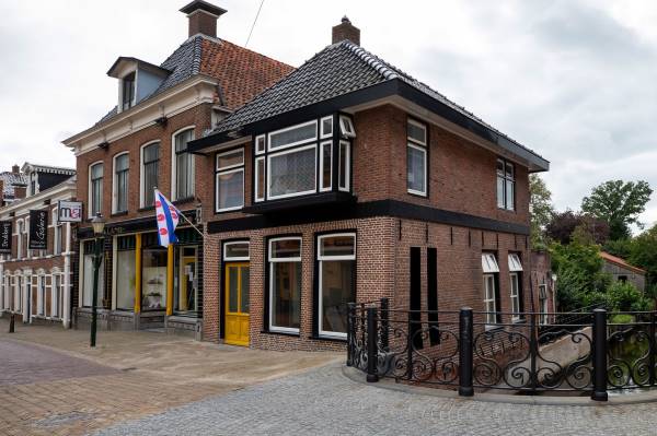 Winkelruimte Voorstraat 96 Kollum