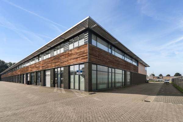 Bedrijfsruimte Goirkekanaaldijk 211- 14 Tilburg