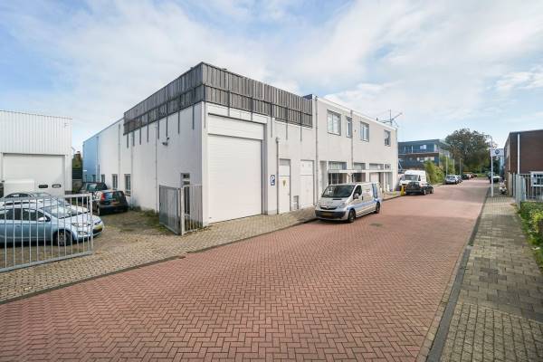 Bedrijfsruimte Karel Doormanweg 2 Leiden