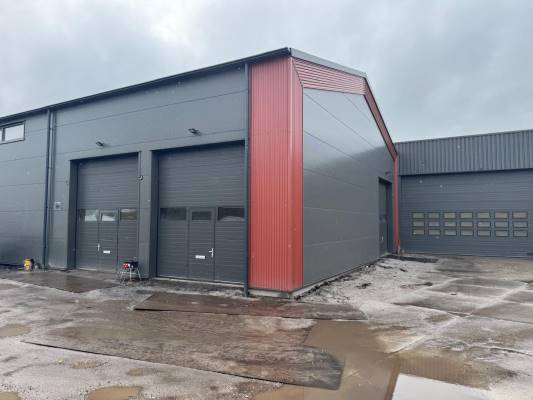 Bedrijfsruimte Hichtumerweg 3-L Bolsward