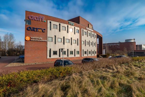 Kantoorruimte Rozenburglaan 9 Groningen
