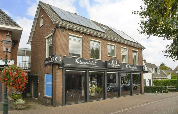 Winkelruimte Kerkstraat 27 Huizen