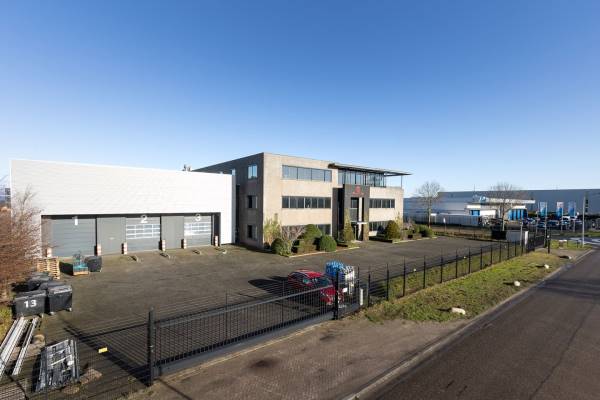 Bedrijfsruimte Veerweg 12 Waalwijk