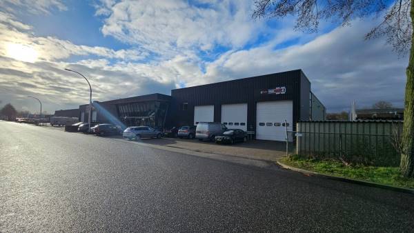 Bedrijfsruimte Pieter Mastebroekweg 21 Meppel