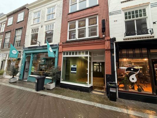 Winkelruimte Papestraat 9 Den Haag