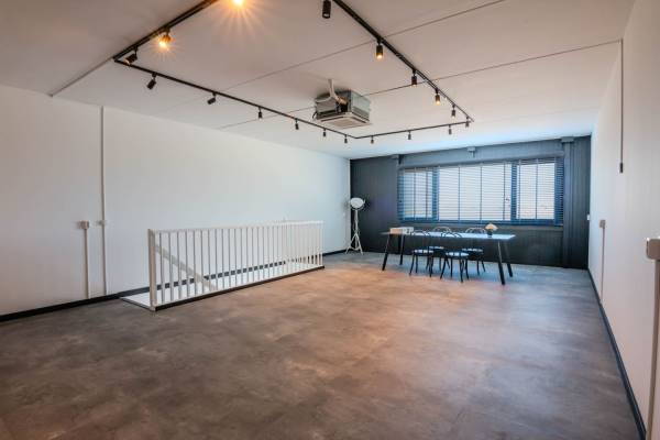 Bedrijfsruimte Harregatplein 23-K Zuidland