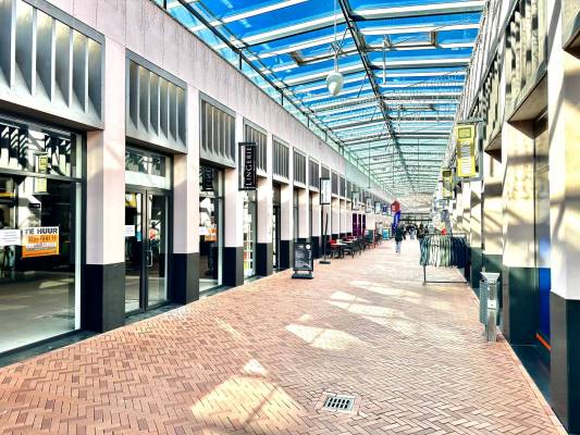 Winkelruimte De Redepassage 22 Dronten