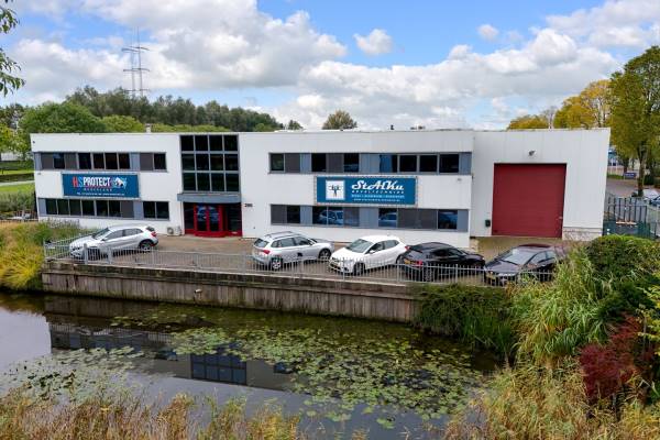 Bedrijfsruimte Radonstraat 299 Zoetermeer