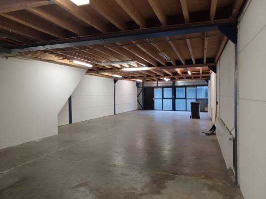 Bedrijfsruimte St. Victorstraat 52-D Waddinxveen