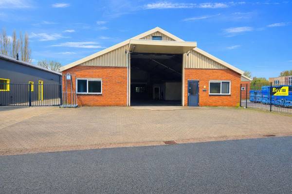 Bedrijfsruimte Nijverheidsweg 13 Wervershoof