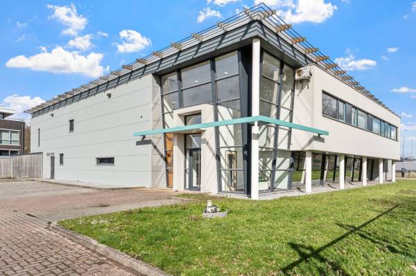 Bedrijfsruimte Vlamovenweg 20 Helmond