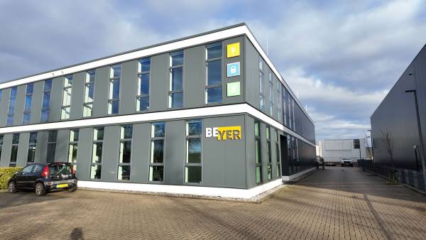 Kantoorruimte Ferrarilaan 6-A Oud-Beijerland