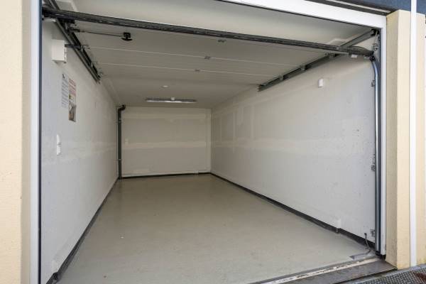 Bedrijfsruimte Spoorlaan 5-J 36 Den Haag