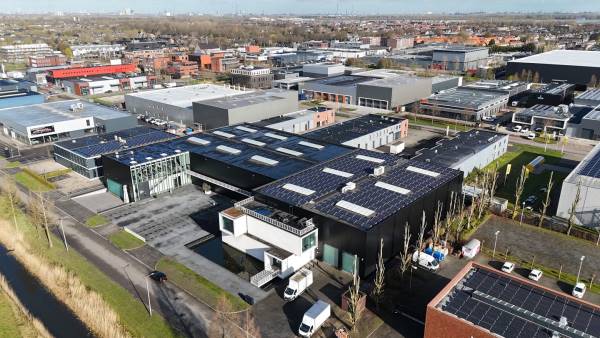 Bedrijfsruimte Ferrarilaan 8 Oud-Beijerland