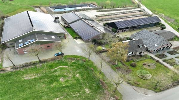 Agrarisch bedrijf Dortherweg 32-en 32a Epse