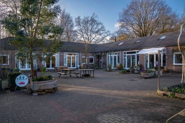 Kantoorruimte Mierenmeent 122 Hilversum