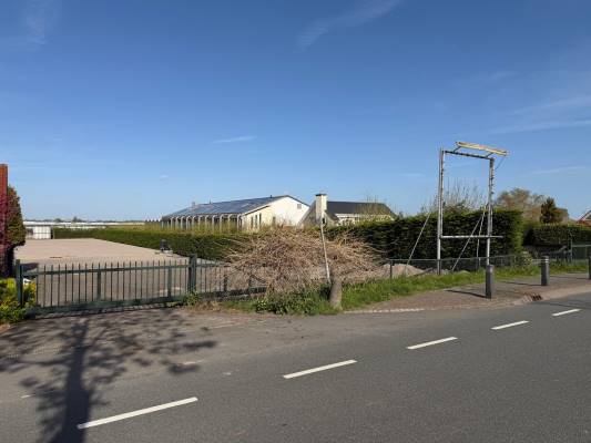 Verhard buitenterrein Hoekeindseweg 97 Bleiswijk
