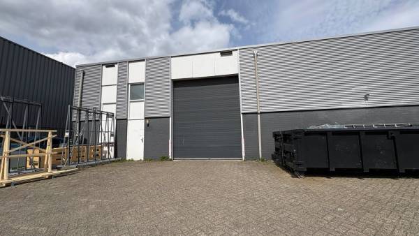 Bedrijfsruimte Zuiddijk 22 Helmond