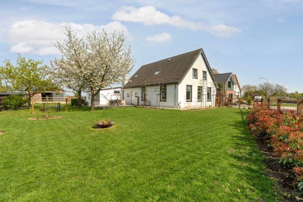 Agrarisch bedrijf Ringdam 5 Herwen