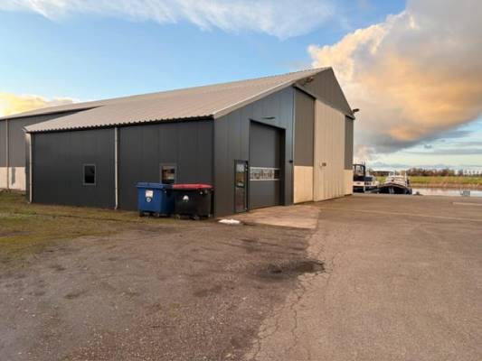 Bedrijfsruimte Industriewei 19 Jirnsum