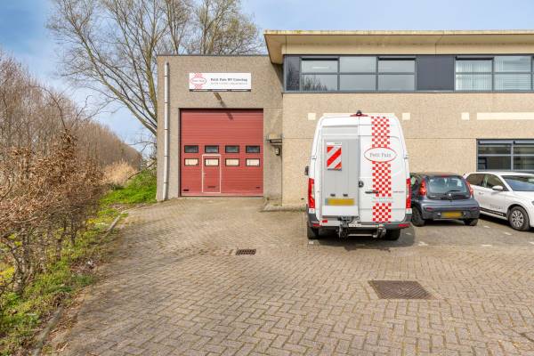 Bedrijfsruimte Kiotoweg 717 Rotterdam