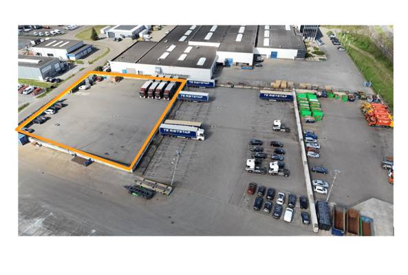 Verhard buitenterrein Breukersweg Goor