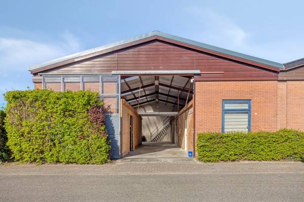 Bedrijfsruimte De Camper 4 Warmenhuizen