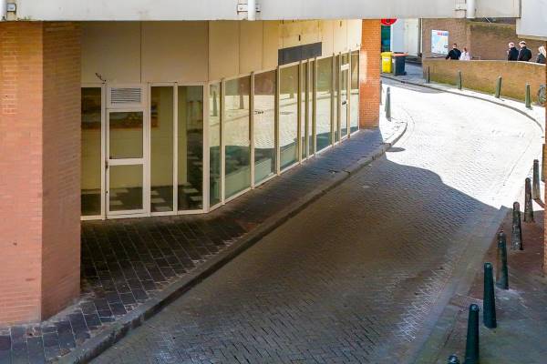Winkelruimte Gevers Deynootplein 185 Den Haag