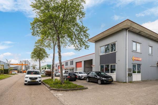 Bedrijfsruimte De Kromme Sâne 8 Akkrum