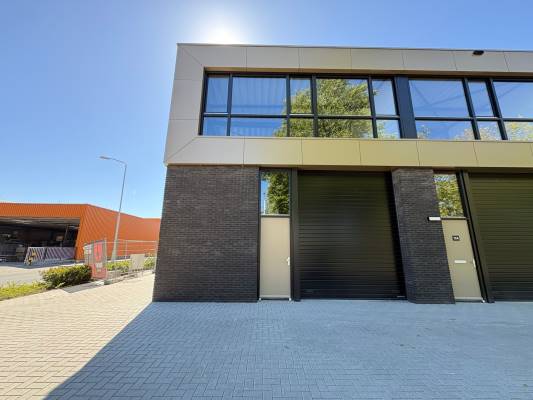 Bedrijfsruimte Zandstraat 12 Best