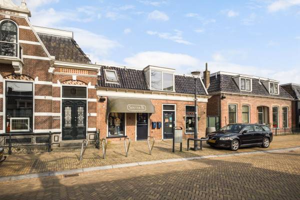 Winkelruimte Langebuorren 7 Stiens