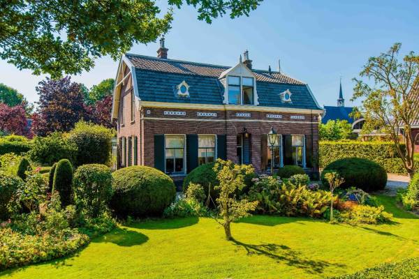 Bedrijfsruimte Kapelstraat 1 Nederhemert
