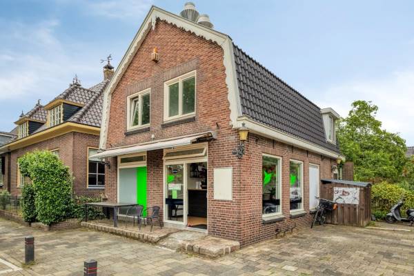 Winkelruimte Kerkstraat 1 Bunschoten-Spakenburg