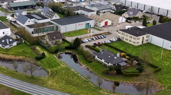 Bedrijfsruimte de Losplaats 4 Peize