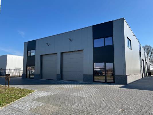 Bedrijfsruimte Boerenovenweg 12 Tienray
