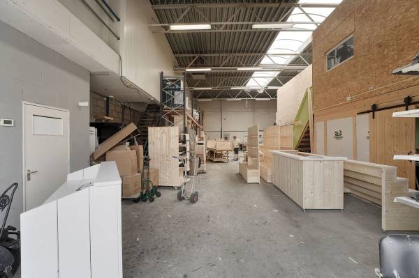 Bedrijfsruimte Rooseveltstraat 74 Leiden