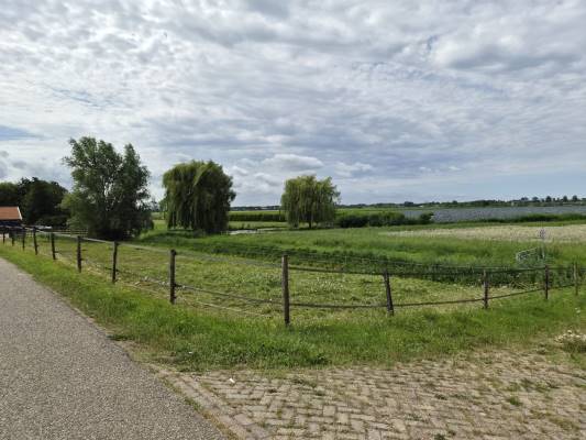 Agrarische grond Provincialeweg Noord Almkerk