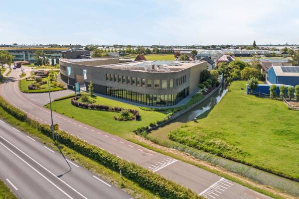 Bedrijfsruimte Burgemeester van Doornlaan 1 De Lier