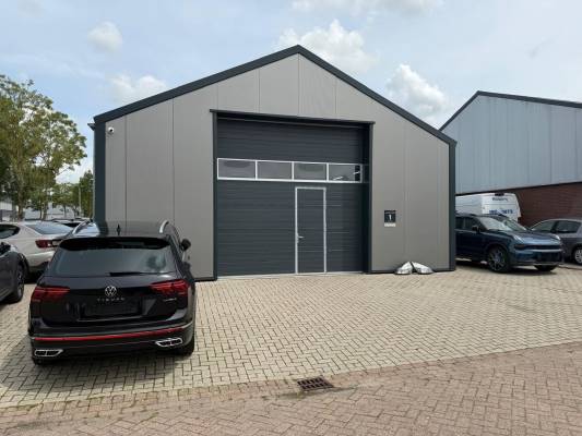 Bedrijfsruimte Economieweg 1 Emmeloord